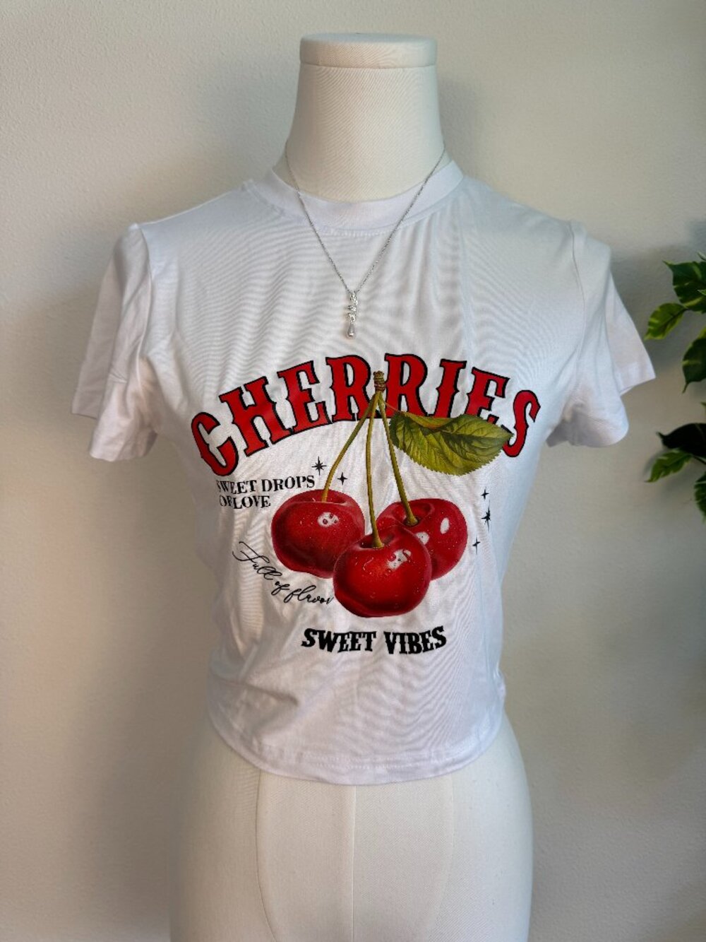 Cherries Graphic Tee White Crew Neck Cherry Print Crop Top XS